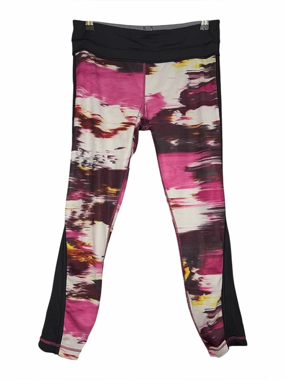 Lululemon Size 8 Pace Tight, Pigment Wind Berry Rumble 7/8th Leggings